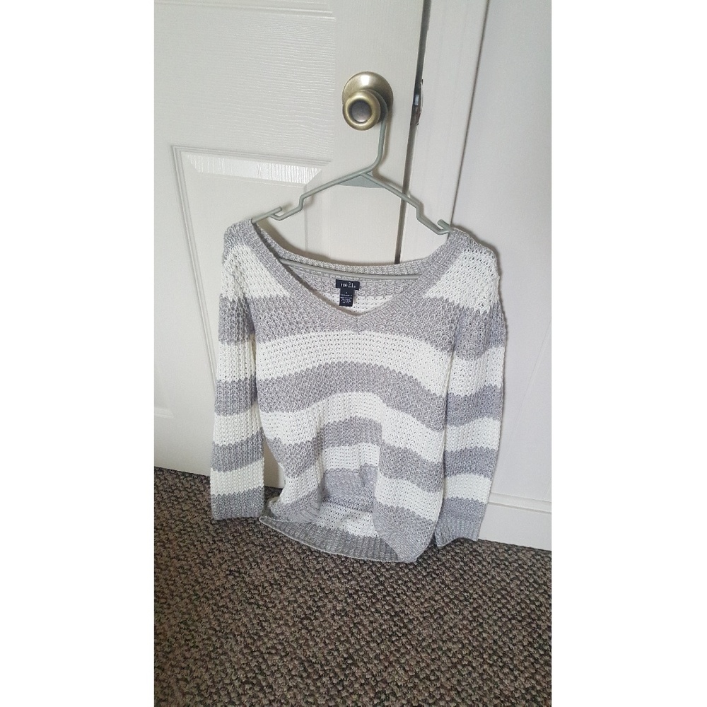 Sweater - Picture 1 of 1